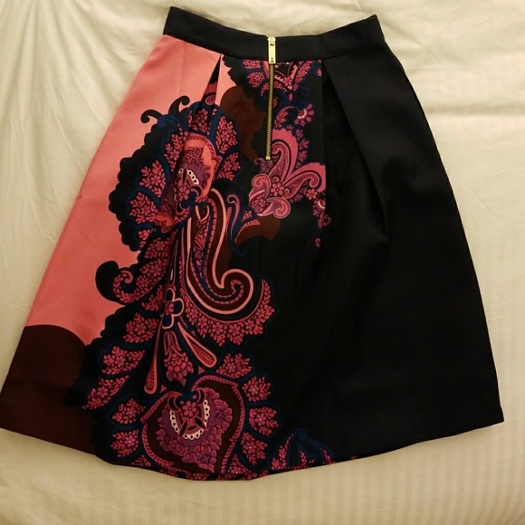 New STUNNING SOLD OUT TED BAKER SKIRT SZ TB 1 US 4 - Picture 3 of 4